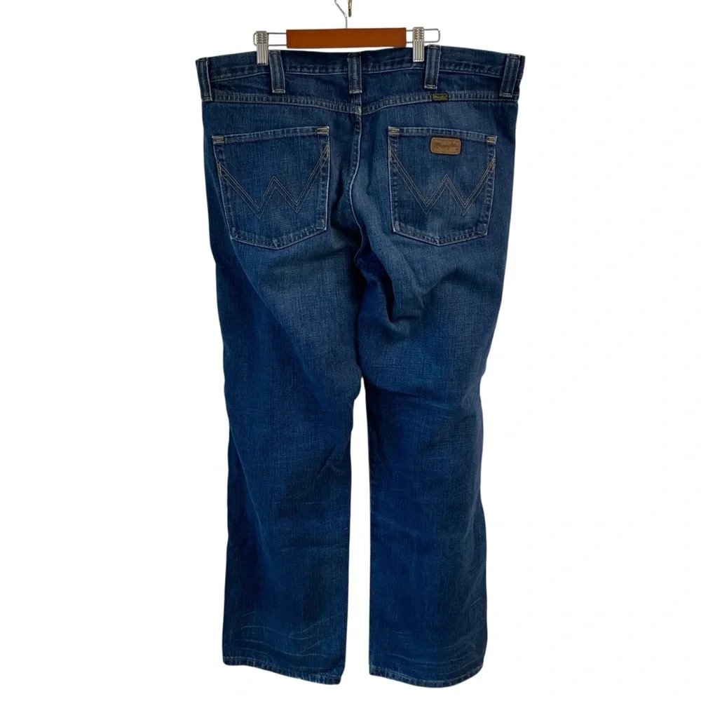 Wrangler Men's Straight Leg Blue‎ Jeans Size 38x36”